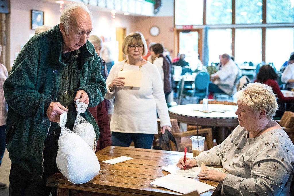 Snoqualmie Tribe donates 500 Thanksgiving turkeys to area organizations helping families in need