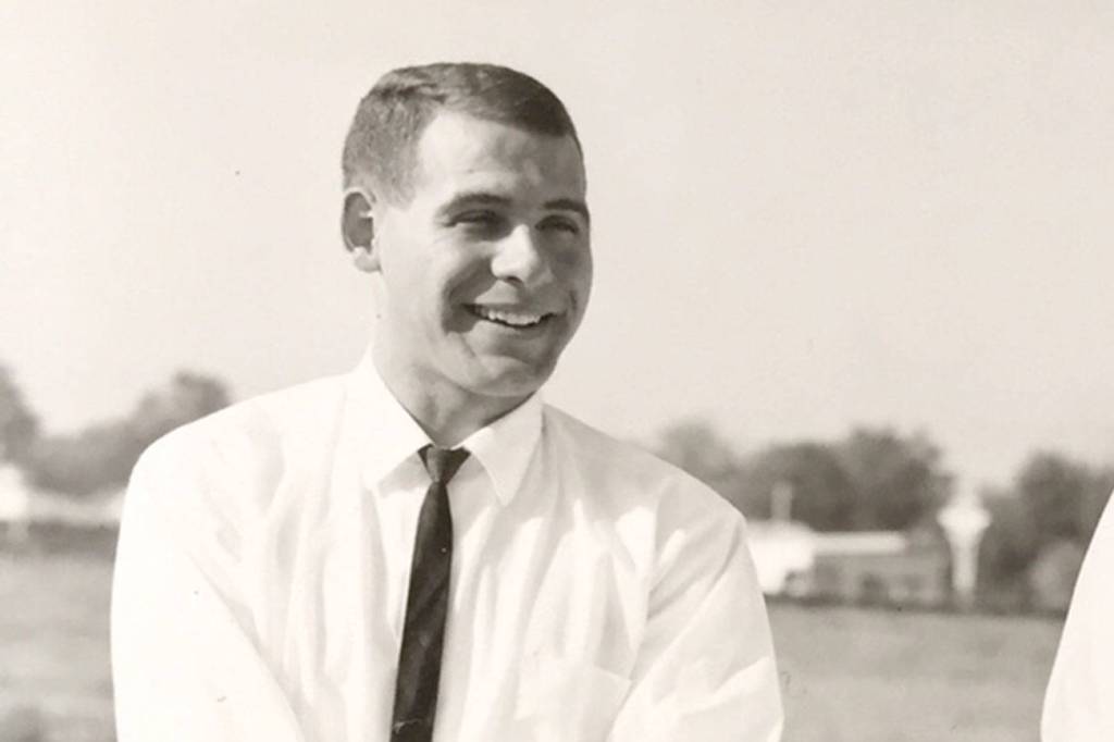 Bob Summers, former Tolt H.S. track coach, to be named to state hall of fame