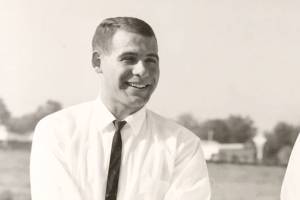 Bob Summers, former Tolt H.S. track coach, to be named to state hall of fame