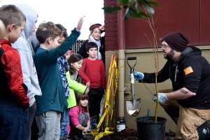 Rain garden project grows ‘citizen scientists’ at Carnation Elementary School