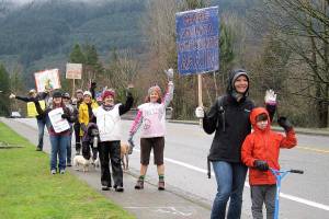 Indivisibles stage local Women’s March in North Bend Saturday
