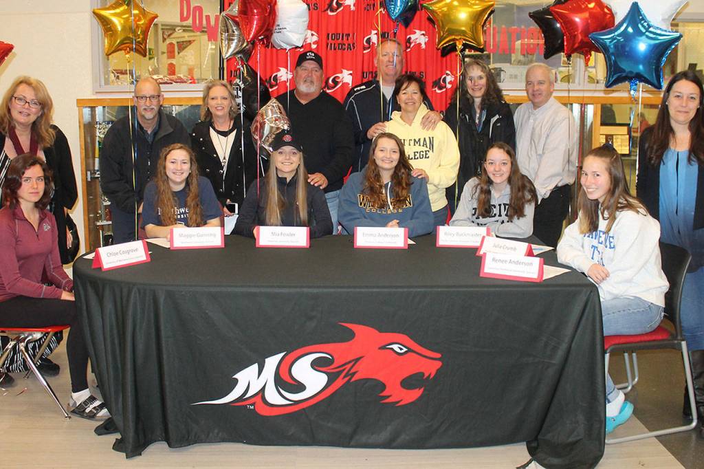 Mount Si senior sports signees