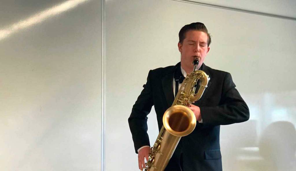 Mount Si High School students perform at state conference