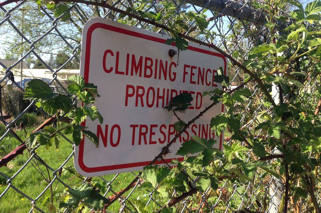 Take down your fence, school district | Letter