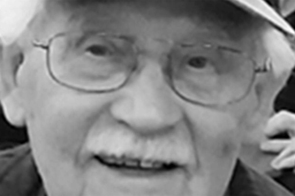 AUSTIN (OZZIE) GERALD EGGERT