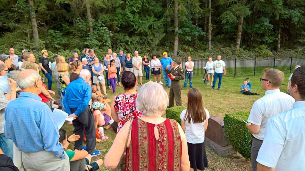 Re-enactors bring deceased Snoqualmie residents back to life at Twilight Tour