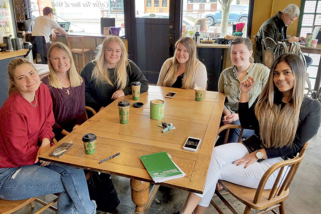 L-R: Annalisa Favorido, Melinda Caluori (au pair coordinator), Ellen Gunterberg, Rebekah Medlin, Darcy Shepherd and Karen Zuniga share their cultural exchange experiences. Stephanie Quiroz/staff photo.