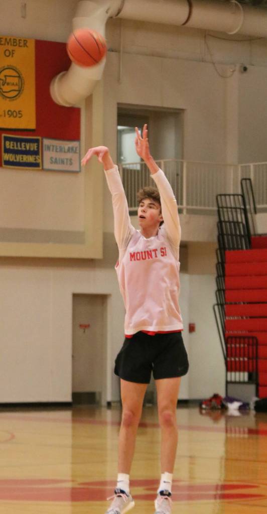 Tyler Patterson fires away during practice. Andy Nystrom / staff photo