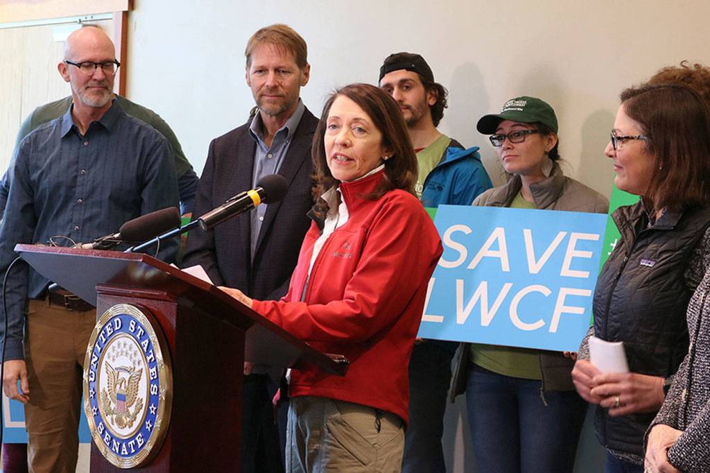 Cantwell, DelBene lead rally for recreation program