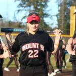 Mount Si players are ‘all in’ on the softball diamond