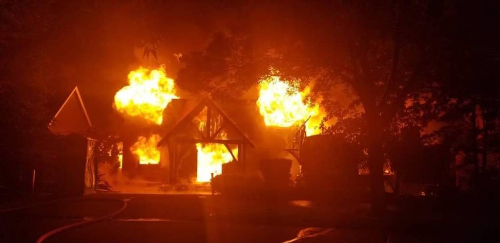 Forty firefighters respond to Fairway Place blaze Thursday