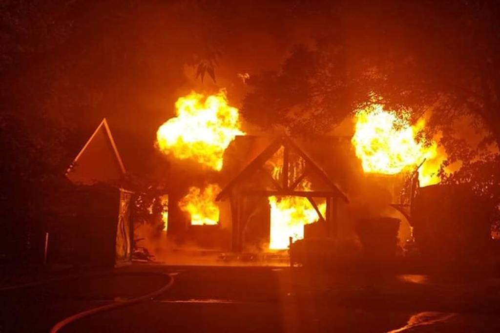 Forty firefighters respond to Fairway Place blaze Thursday