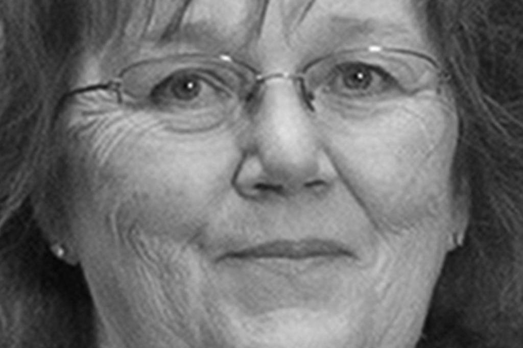 VERONICA ELIZABETH RUSSELL