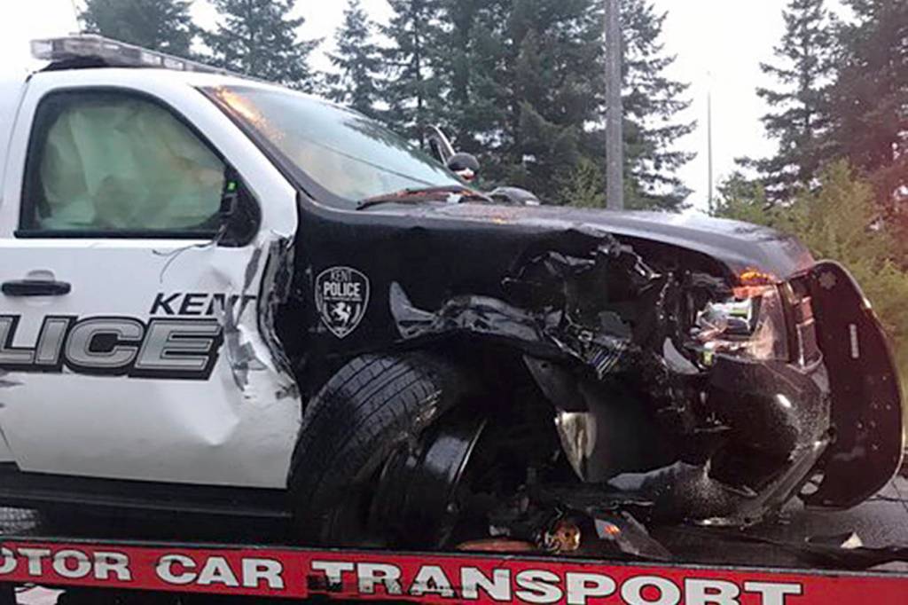 Stolen police car chase ends in Snoqualmie