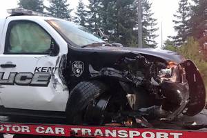 Stolen police car chase ends in Snoqualmie