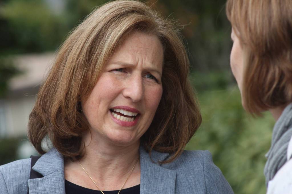 Auburn visit: Rep. Schrier urges families to vaccinate their children as schools prepare to open
