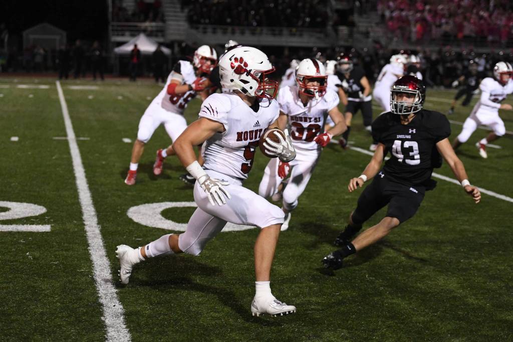 Mount Sis Colby Botten returns a kickoff during the Wildcats 24-18 loss to Eastlake on Oct. 4. For Mount Si, Colby Ramsey kicked a 32-yard field goal, quarterback Clay Millen ran for an 11-yard touchdown and Kevin Corder caught a 67-yard scoring strike from Millen, who was 15-for-26 passing for 211 yards. Botten snagged seven passes for 88 yards. Photo courtesy of Calder Productions