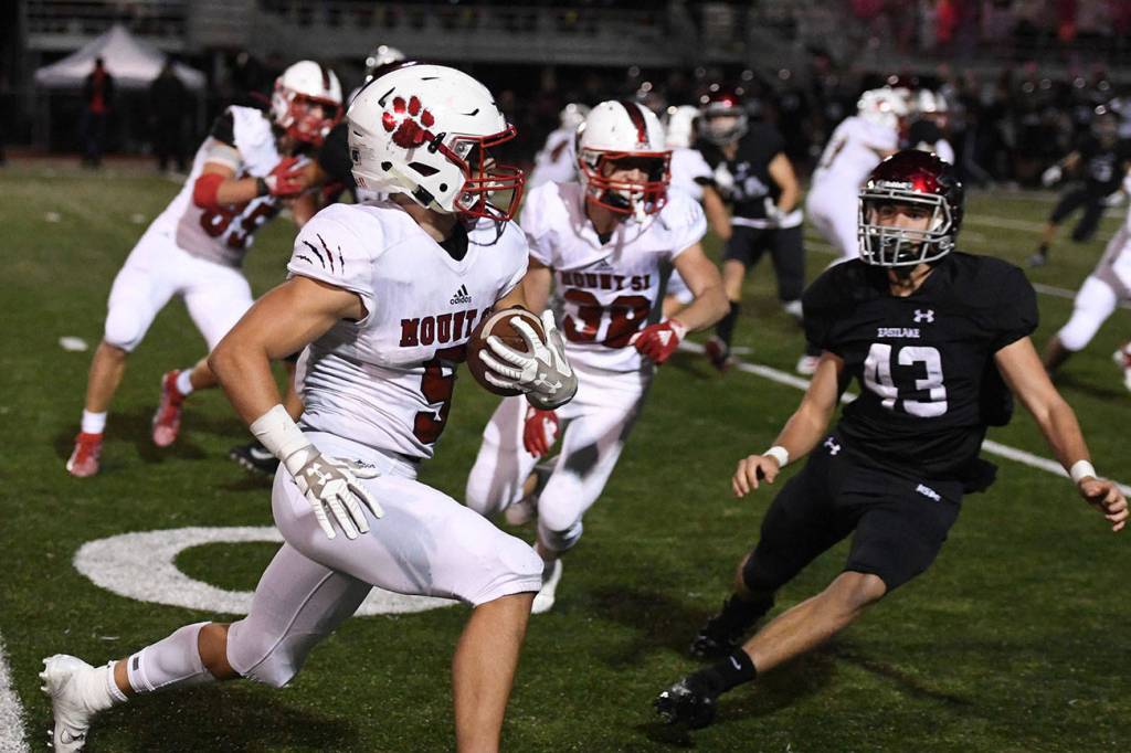 Eastlake downs Mount Si on the gridiron