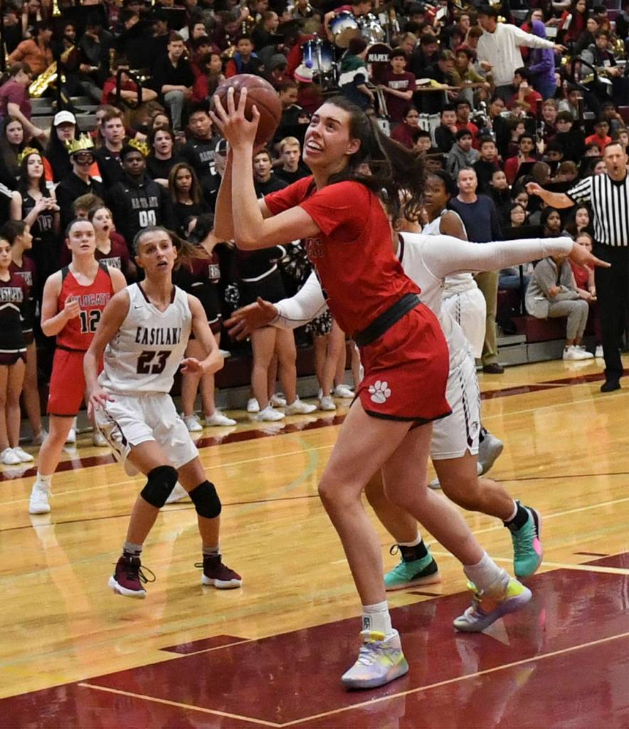 Mount Si forward Sela Heide attempts a layup during the Wildcats 36-30 win over the Eastlake Wolves on Jan. 17. The win put the Wildcats in second place in the KingCo Crest with a 5-3 league record. Photo courtesy of Calder Productions