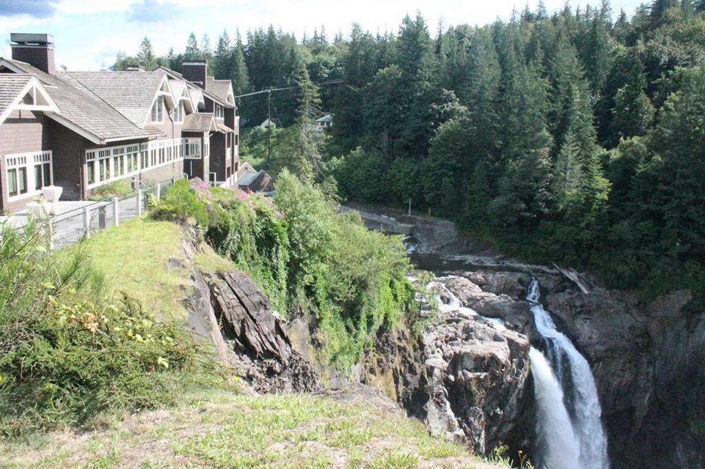 Snoqualmie Indian Tribe donates nearly $1 million to WA nonprofits