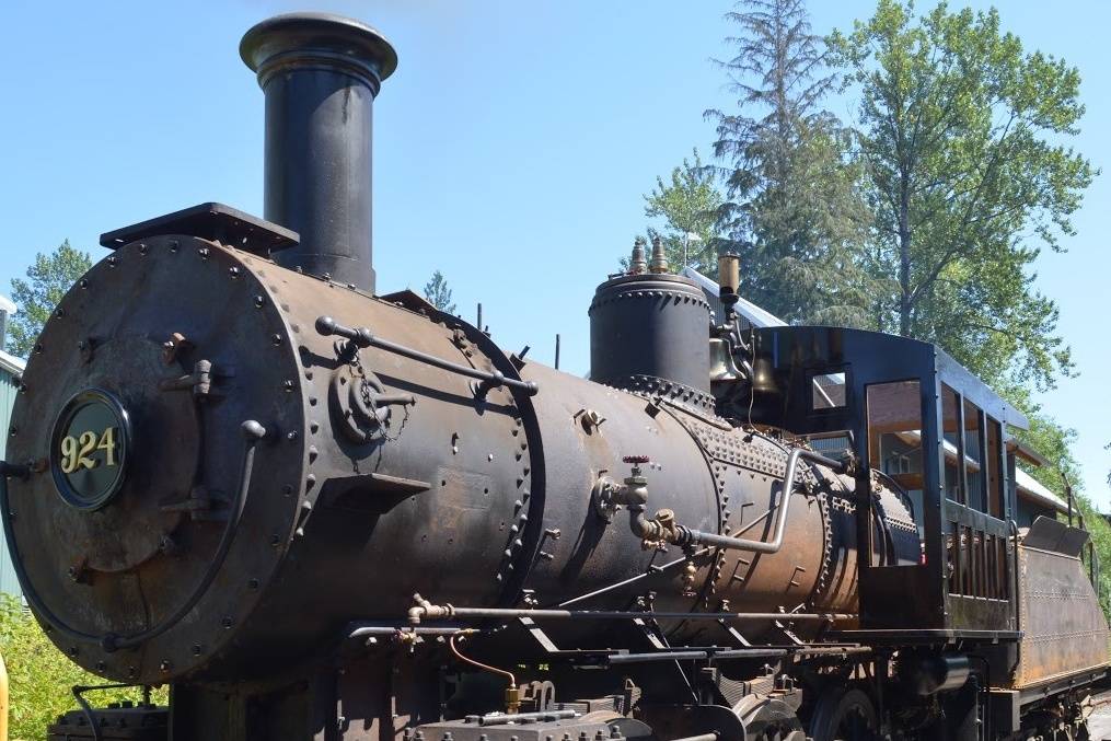 Restored locomotive makes debut in Snoqualmie