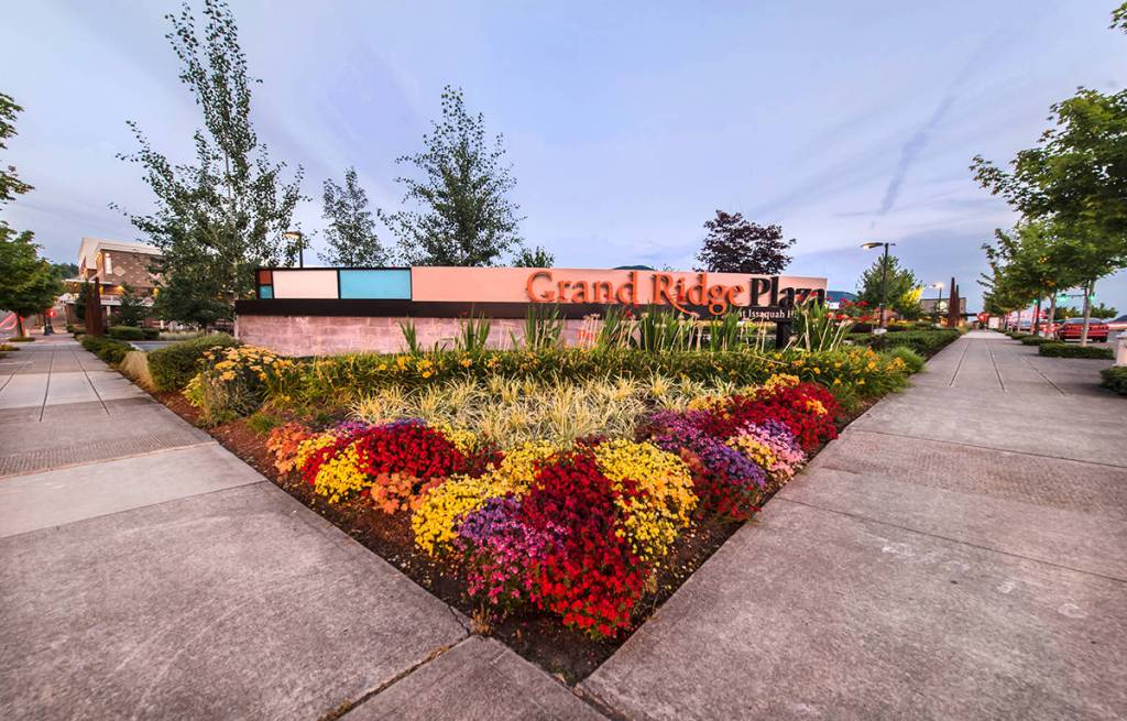 Show Grand Ridge Plaza What You Got this summer for a chance to win great prizes from GRP merchants! From Aug. 24 to Sept. 6 if you post a photo to Instagram featuring beauty and style at Grand Ridge Plaza (and use the hashtags #Style and #ShowGRPWhatYouGot ) youll be entered to win.                                Setting a wellness goal for the second half of 2020? Grand Ridge Plaza has a range of health and fitness professionals to get you on the right track.