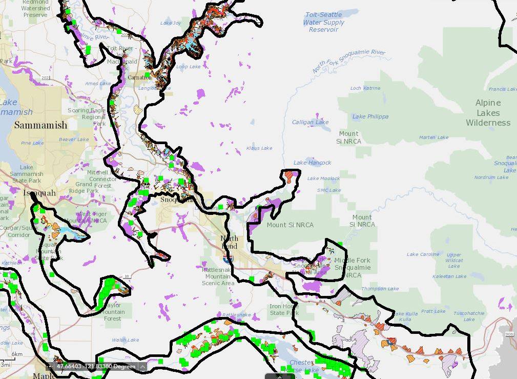 A screenshot from King County iMaps showing landslide risk in and around the Snoqualmie Valley.