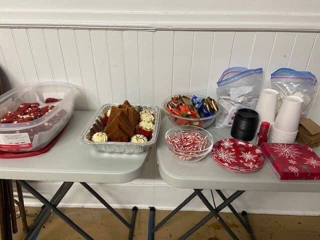 A meal donation at Snoqualmie Valley Shelter Services. Courtesy Photo.