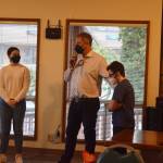 Photo Conor Wilson/Valley Record
MSHS Principal John Belcher, center, talks about senior students Alie Hall (left) and Zachary Miller, who were both named Student of the Quarter by the Snoqualmie Valley Rotary Club.