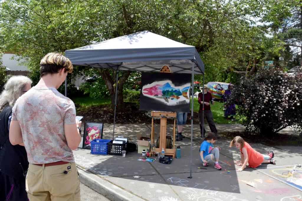 Conor Wilson / Valley Record
Roy Rand, steps back from his painting at Fall City Days.