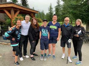 Photos courtesy of the SnoValley Chamber of Commerce 
SnoValley Chamber leadership poses for a photo.