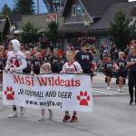Mt. Si Junior Football and Cheer during the Festival at Mt. Si Grand Parade on Aug. 13. Photo Conor Wilson/Valley Record.