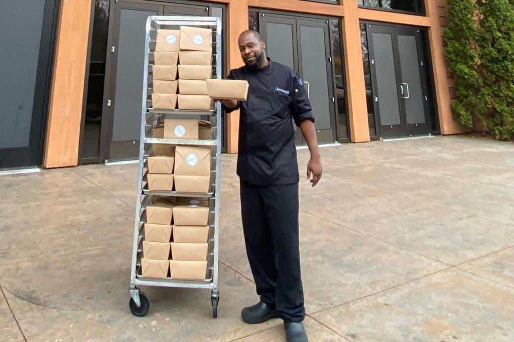 Larell Ezell, of the Snoqualmie Casino, spearheads lunch assembly for firefighters. Photo courtesy of Tarah Smigun.