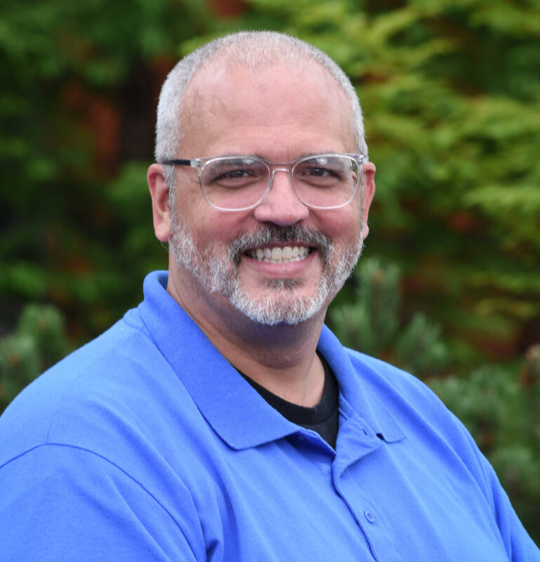 Cary Kirby is the Director of Teaching and Learning at Open Window School and is the founding director of Open Window Online. Cary has a passion for gifted education and has more than 15 years of experience working with students who are identified as gifted.