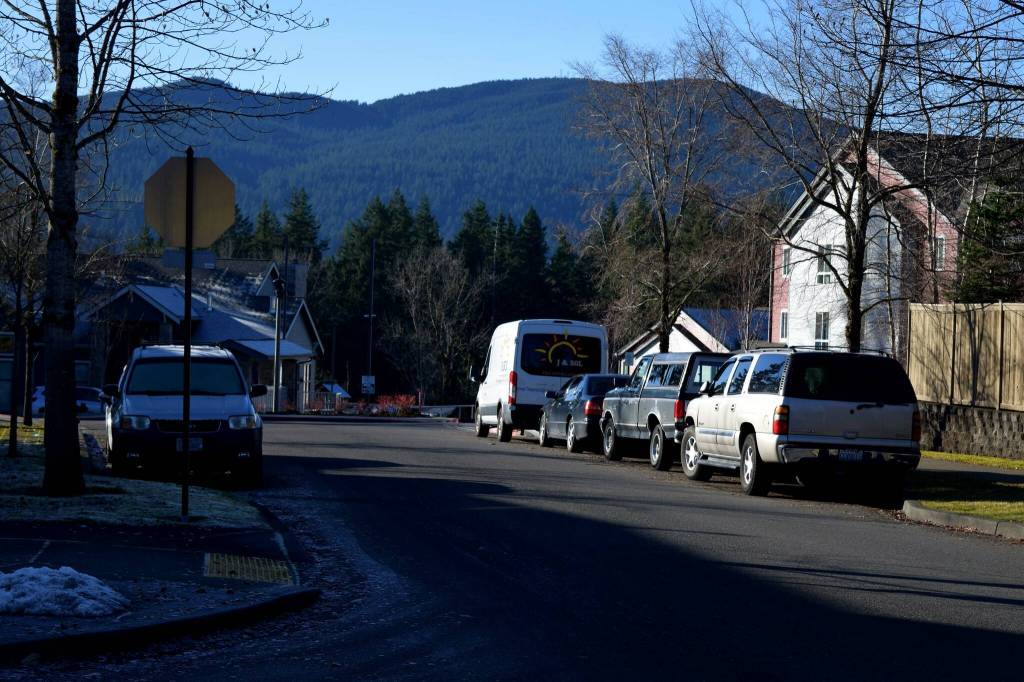 The entrance to Panorama Apartments at the end of Frontier Street. Photo by Conor Wilson/Valley Record