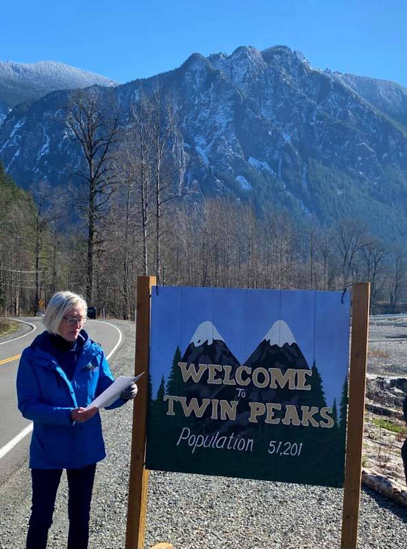 North Bend Councilmember Mary Miller proclaims Feb. 24 as Twin Peaks Day. Photo William Shaw / Valley Record.