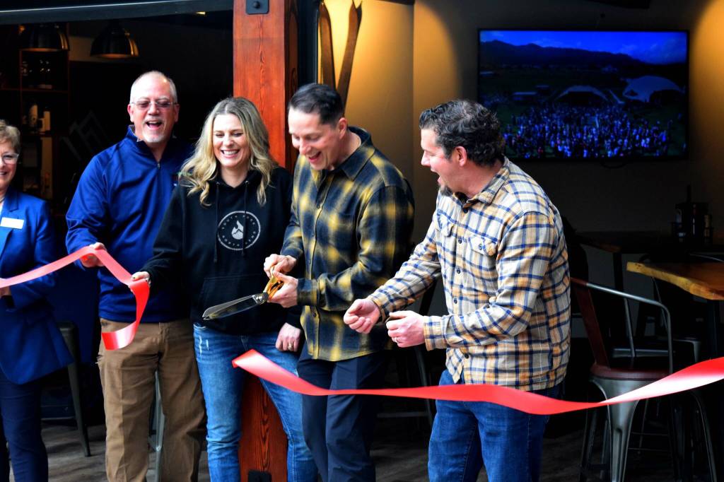 Photo Conor Wilson/Valley Record
The South Fork ownership group during a ribbon cutting ceremony on April 6. From left: North Bend Mayor Rob McFarland, Karin Ayling, Johnny Blair and Luke Talbott.
