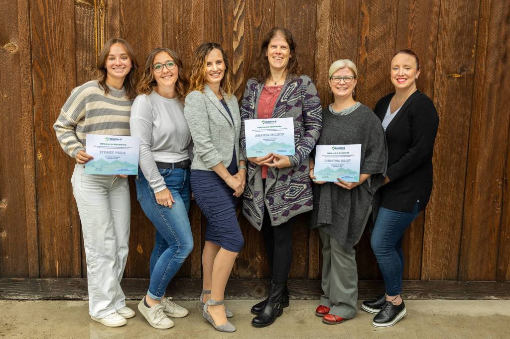 Keep It Local Snoqualmie Valley Employee of the Quarter winners pose for a photo at North Fork Farms on Sept. 27. From left: Sydney Pegg, April Littlejohn, Pamela Savagaonkar, Amanda McLeod, Christina Gilley, Katie Linder.
Courtesy Photo