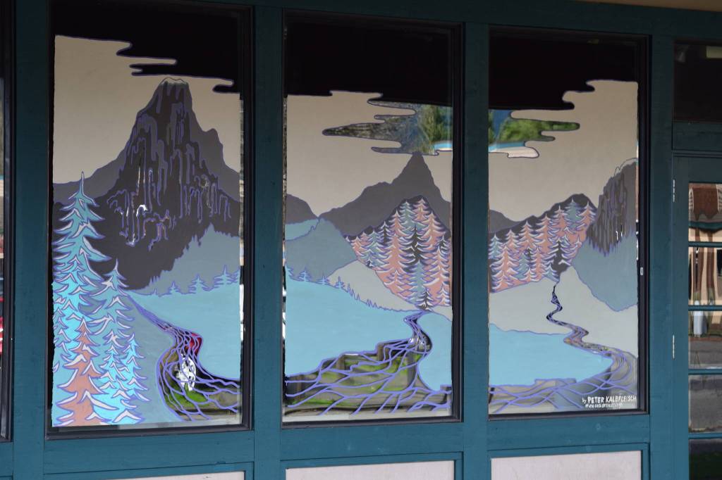 Artwork by Peter Kalbfleisch / Ox Designs.