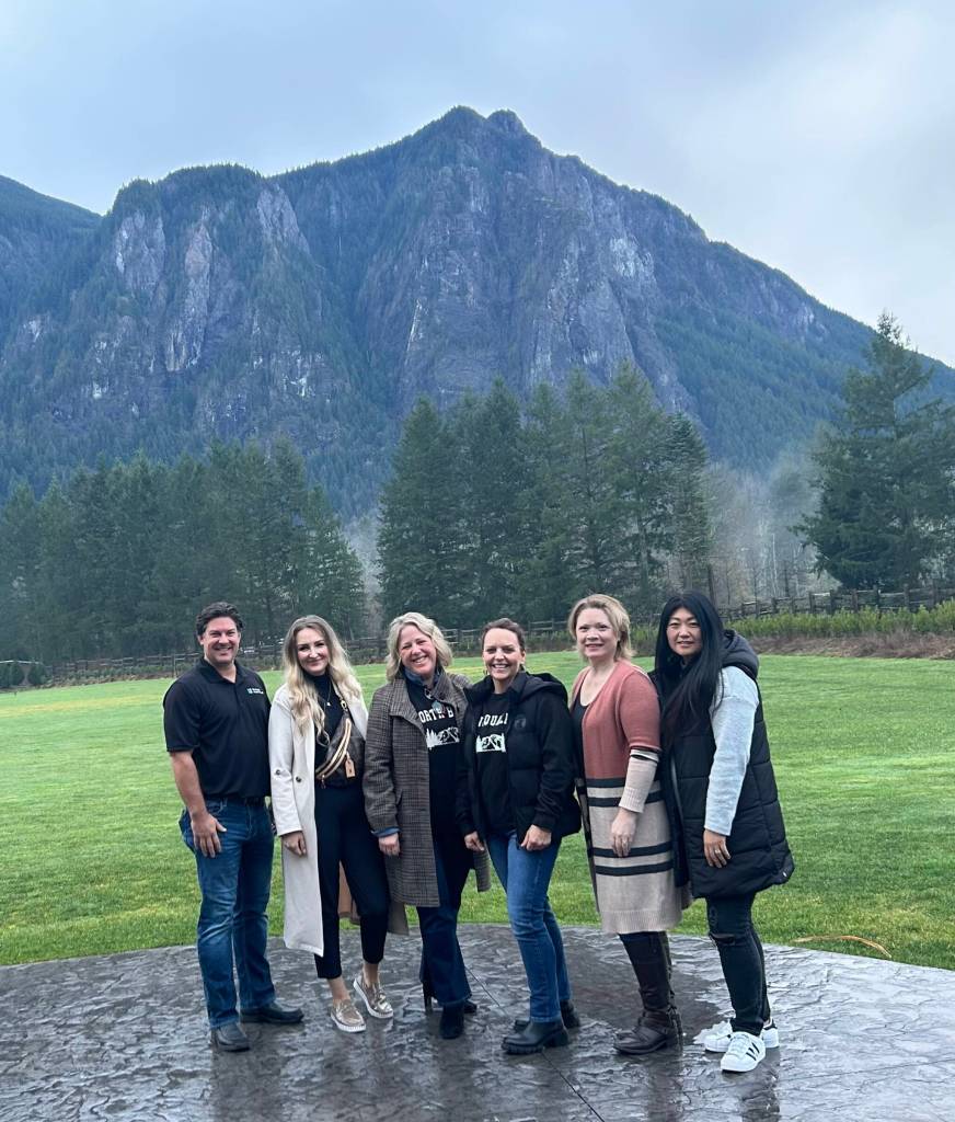 Cameron Sires/Sound Publishing
From left: Matt Childs representing nominator Sarai Childs, Svea Lien, Cheri Buell, Tess Linder, Julie Chung and Heather Dean who are the other two owners of Snoqualmie Trading Company.