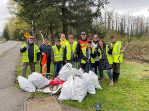 The Rotary Club of Snoqualmie keeping the local roads clean. Photo courtesy of Rotary Club of Snoqualmie