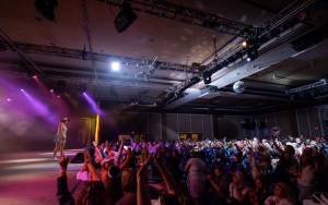 Comedian Becky Robinson charming the audience during her May 17 show at the Snoqualmie Casino. Photo courtesy of the Snoqualmie Casino