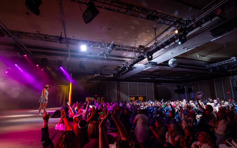 Comedian Becky Robinson charming the audience during her May 17 show at the Snoqualmie Casino. Photo courtesy of the Snoqualmie Casino