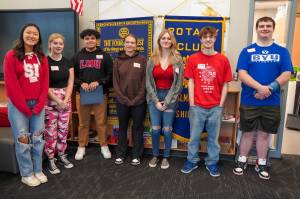 Seven Mount Si High School seniors recently honored for their community and school service by Rotary Club of Snoqualmie Valley. Photo courtesy of the Snoqualmie Valley School District
