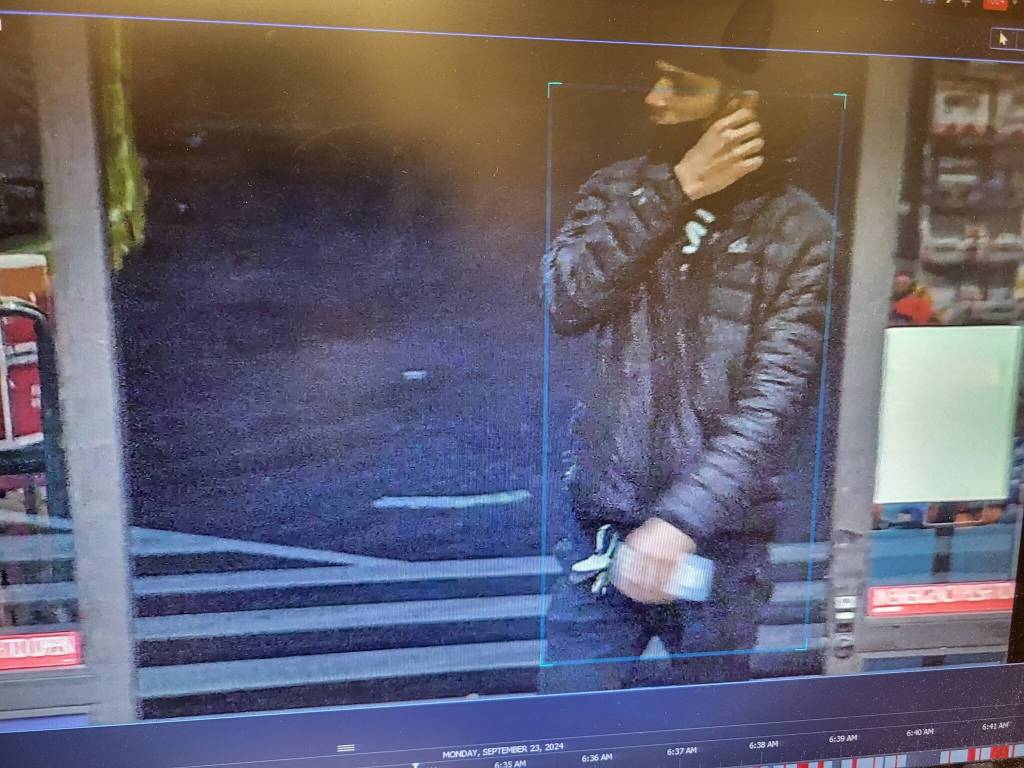 (Photos courtesy of the Snoqualmie Police Department)