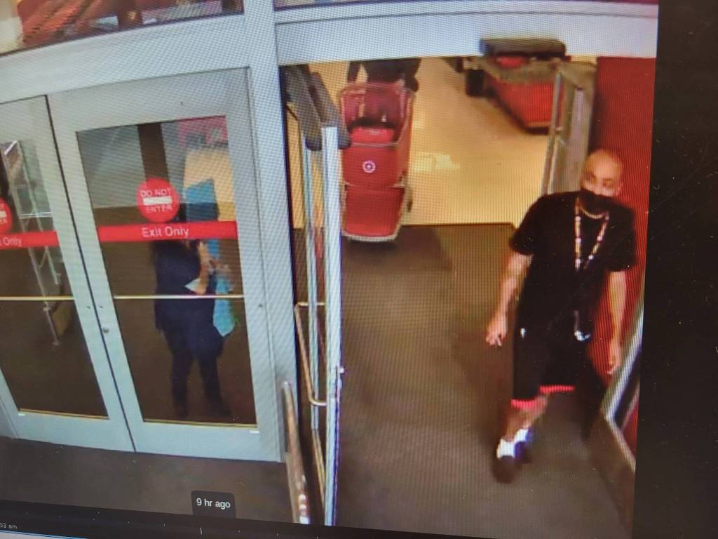 (Photos courtesy of the Snoqualmie Police Department)