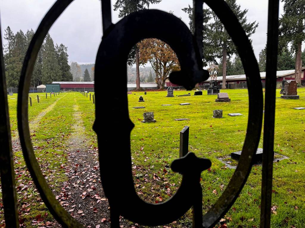 The front gate of the Carnation Cemetery on Oct. 21, 2024. (Grace Gorenflo/Valley Record)
