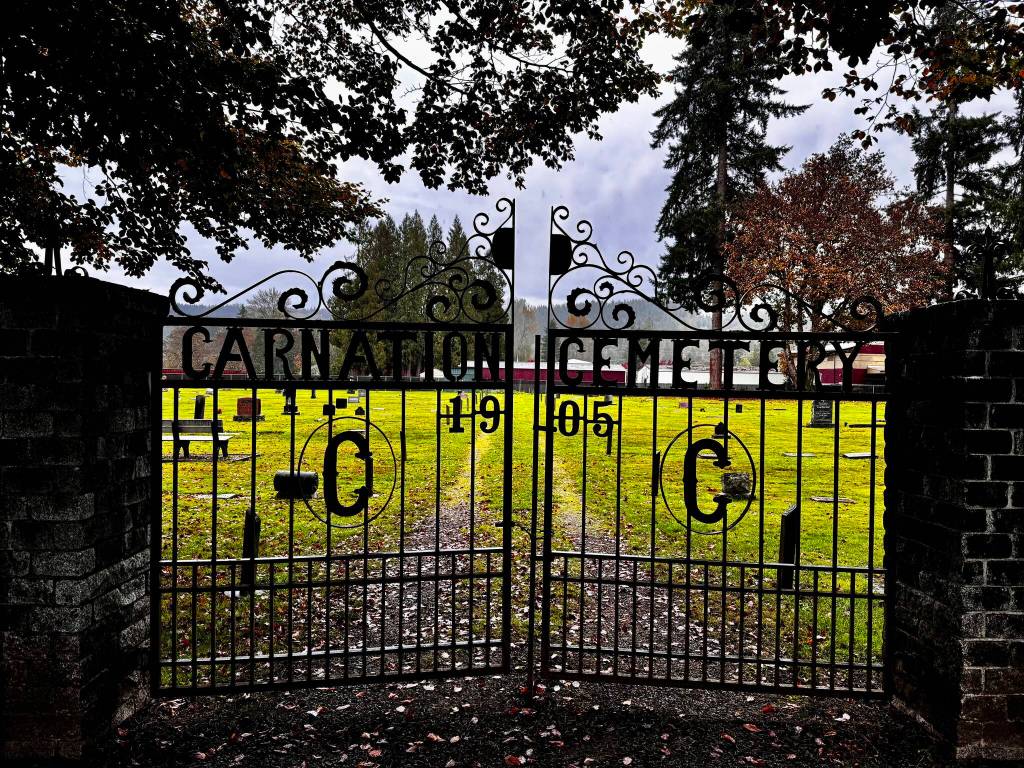 The front gate of the Carnation Cemetery on Oct. 21, 2024. (Grace Gorenflo/Valley Record)