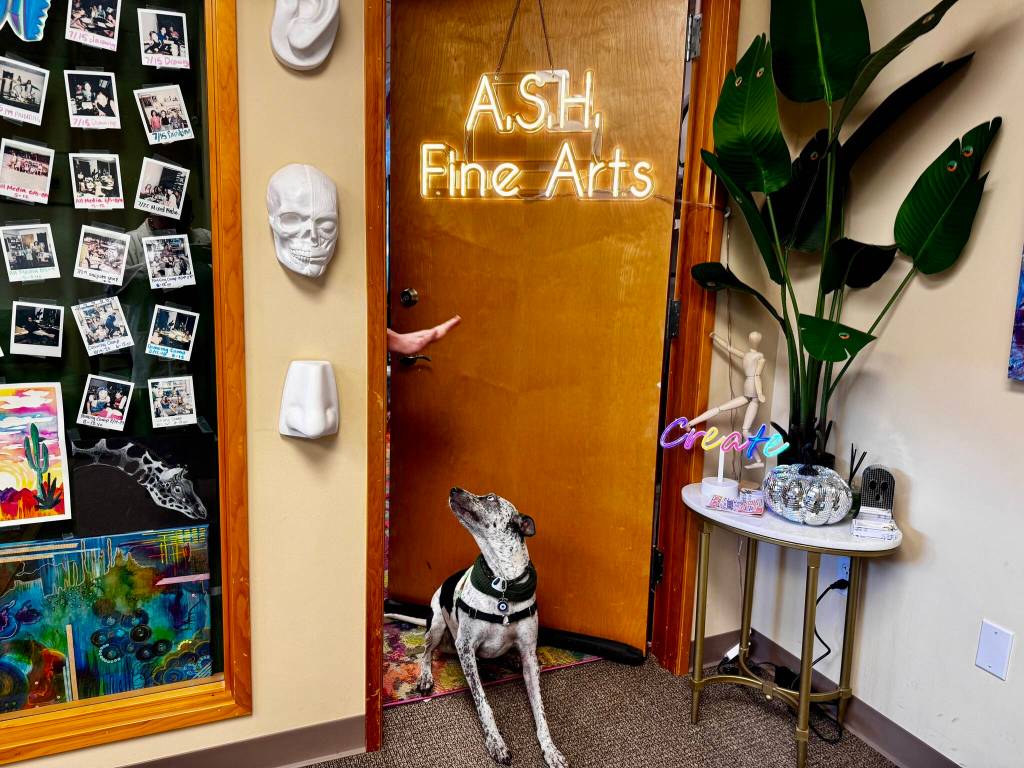 Grace Gorenflo/Valley Record
ASH Fine Arts owner Ashley Hale tells her dog to stay for a photo.