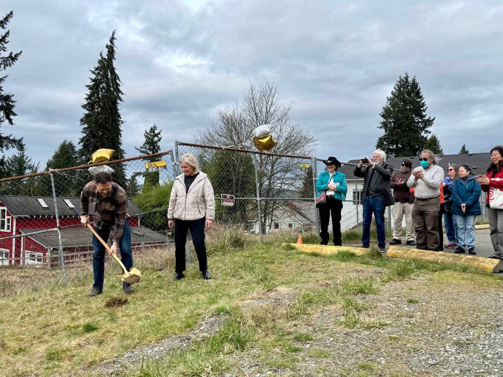 Adventure Church pastor Jeff Hansen (left) breaks ground on the construction of a new church facility with architect Evelyn Hommas, March 9, 2025. Grace Gorenflo/Valley Record